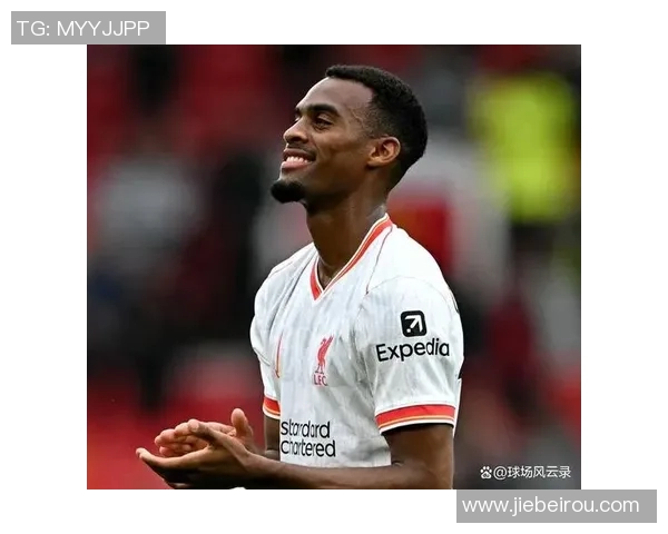 足球明星逆袭种头发揭秘从球场到时尚的华丽转身