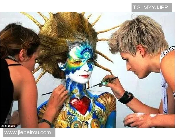 人体彩绘艺术与足球明星的完美结合展现运动之美与创意之光