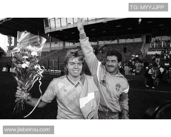 国庆期间出生的足球明星盘点与他们的传奇故事分享